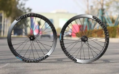 Road Bike Wheels Explained : Materials and Aerodynamic Performance